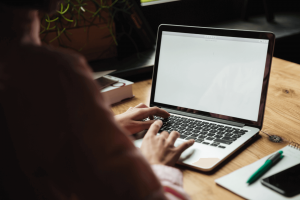 Online Active Voice Detector To Enhance Your Writing